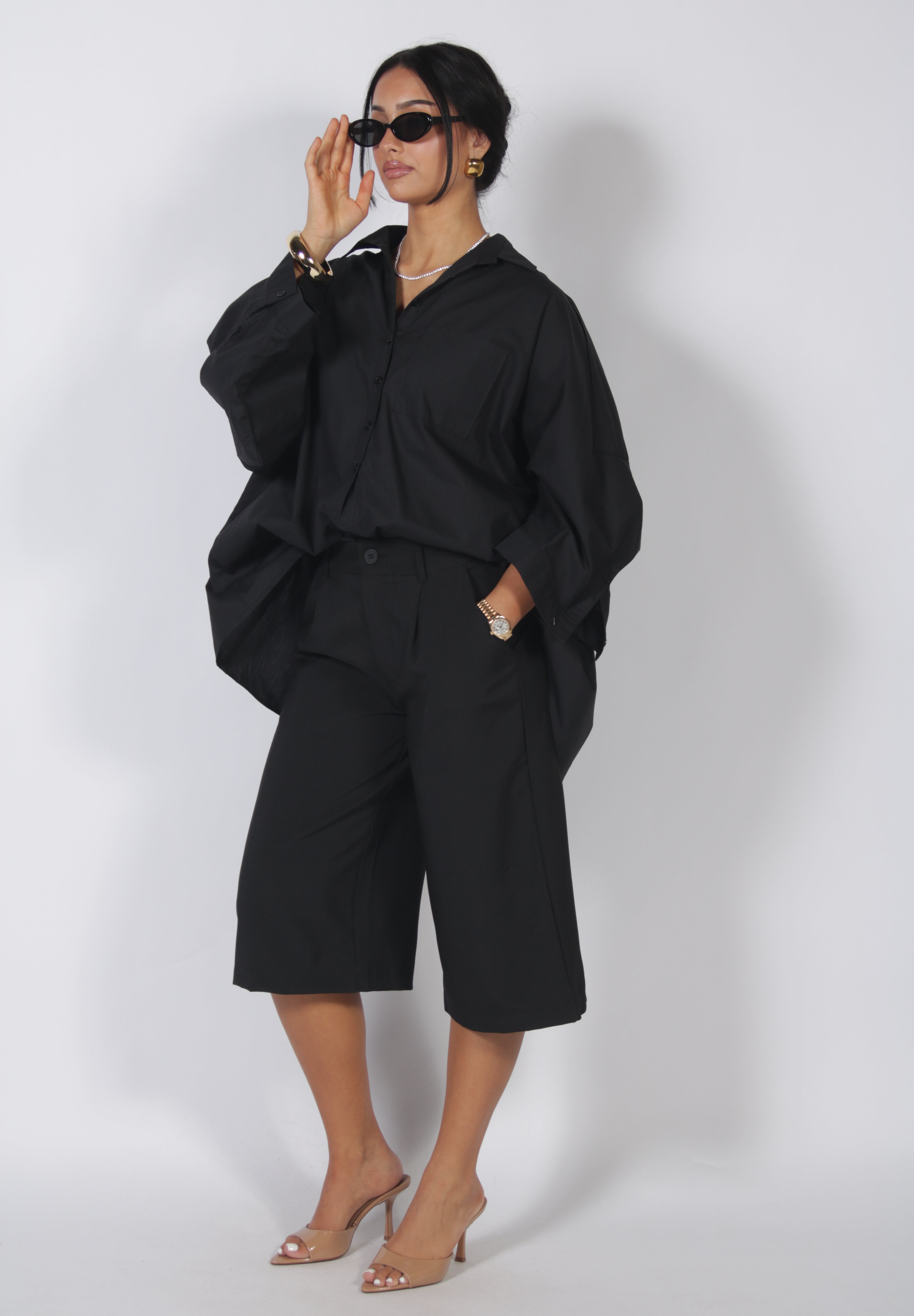 Bermuda Black (PRE ORDER)