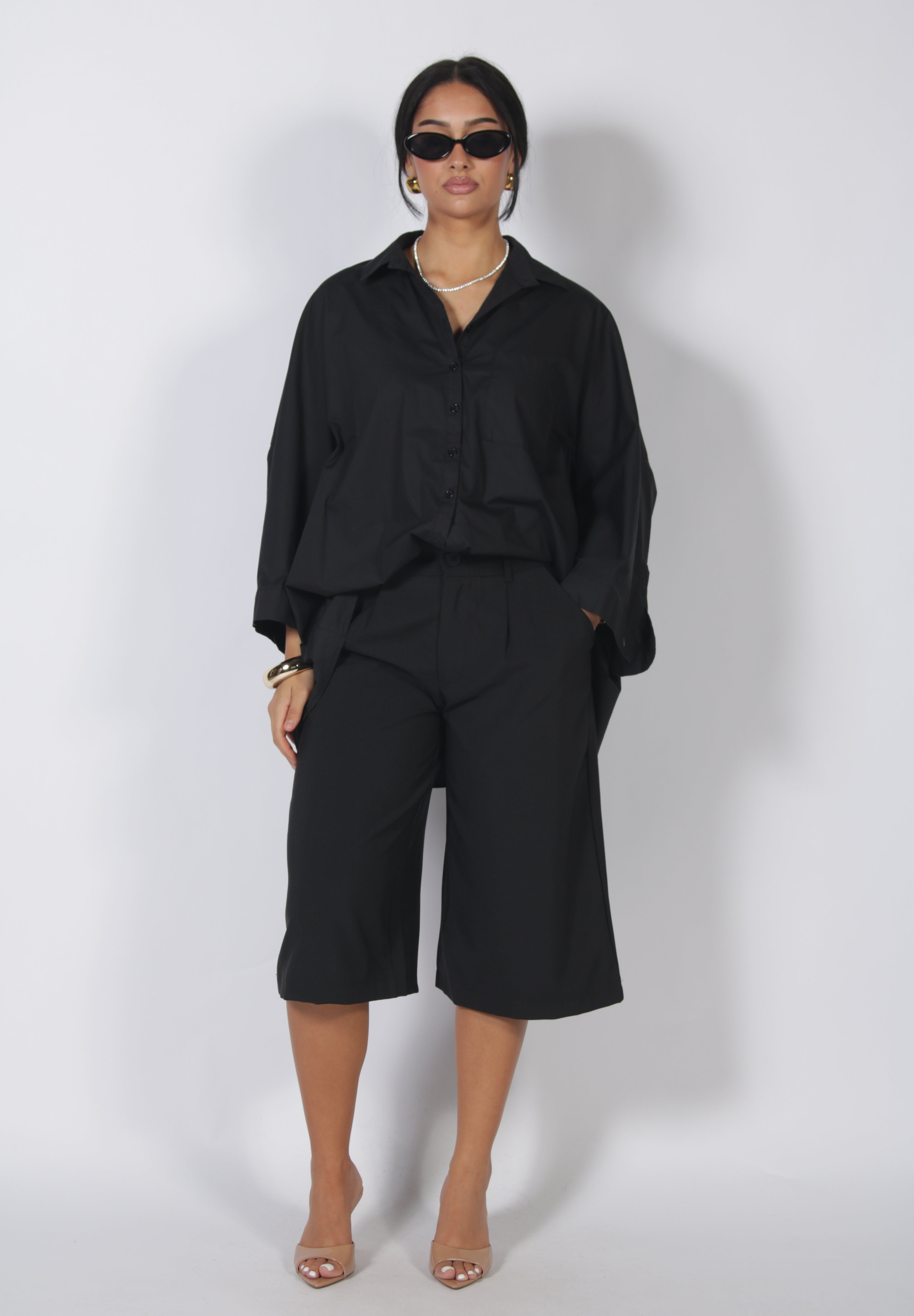 Bermuda Black (PRE ORDER)