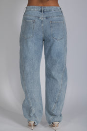 Tara jeans