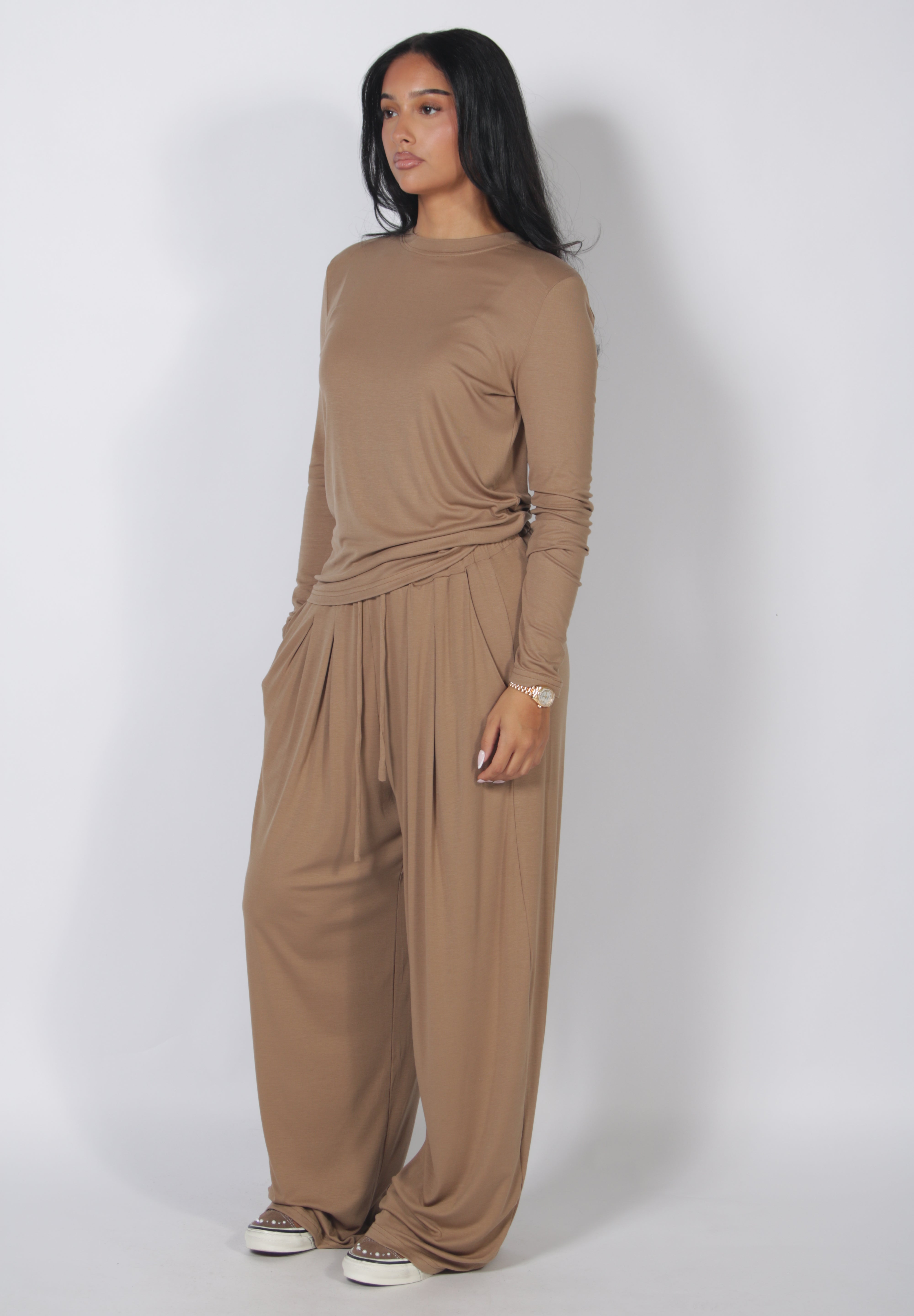 Naya set Camel