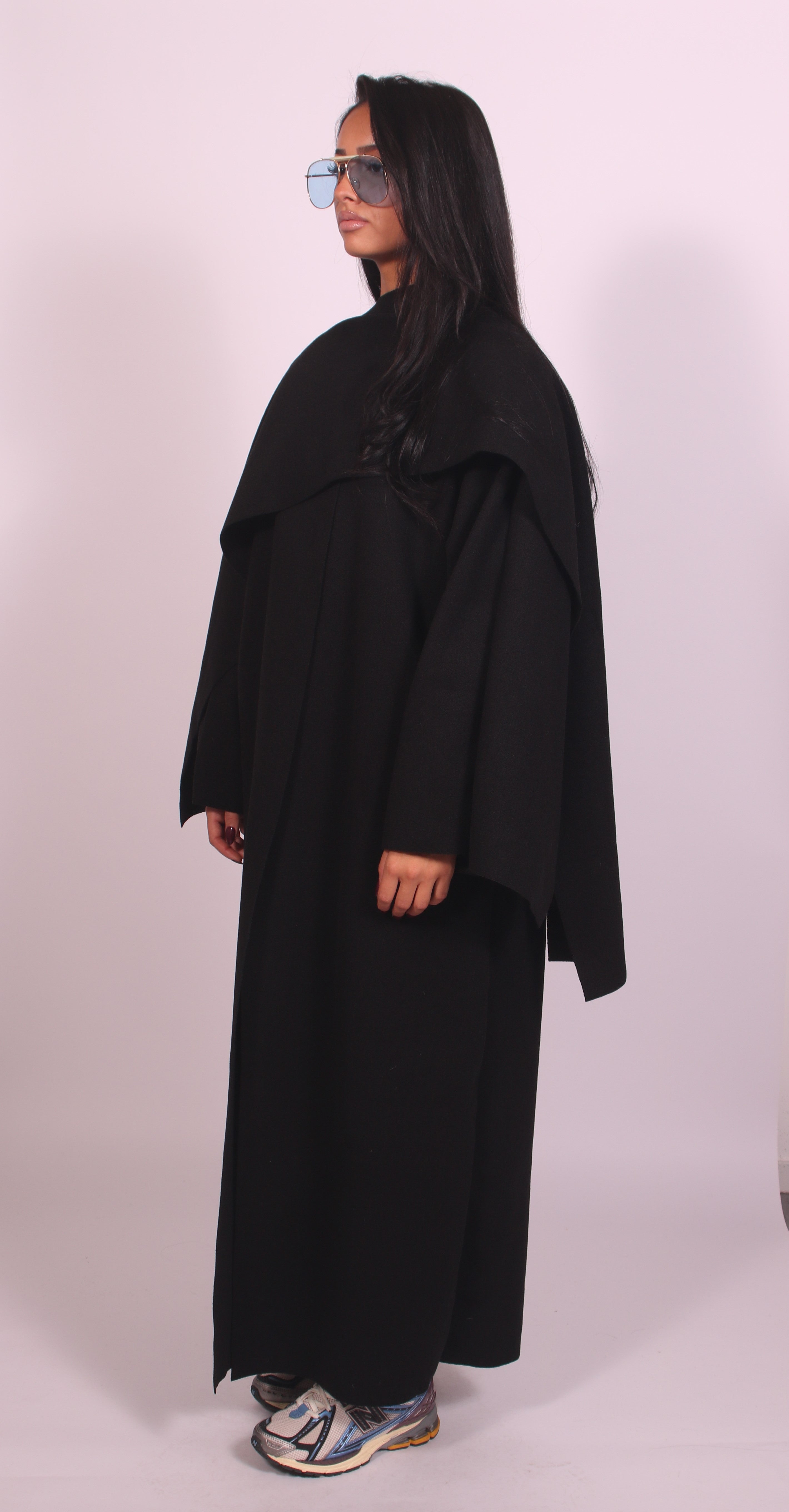 Elegant cape Black
