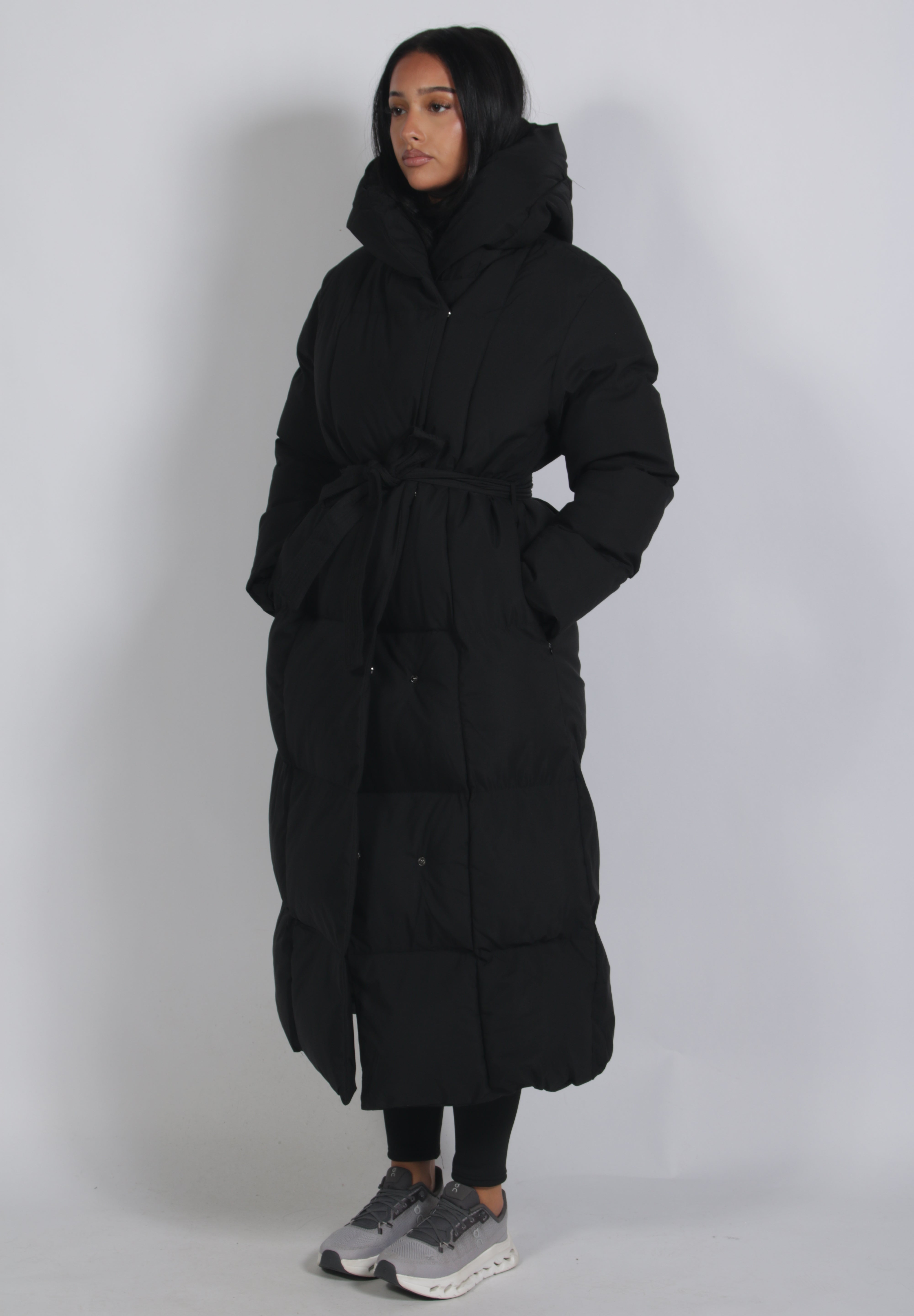 Hooded puffer Black (PRE ORDER)
